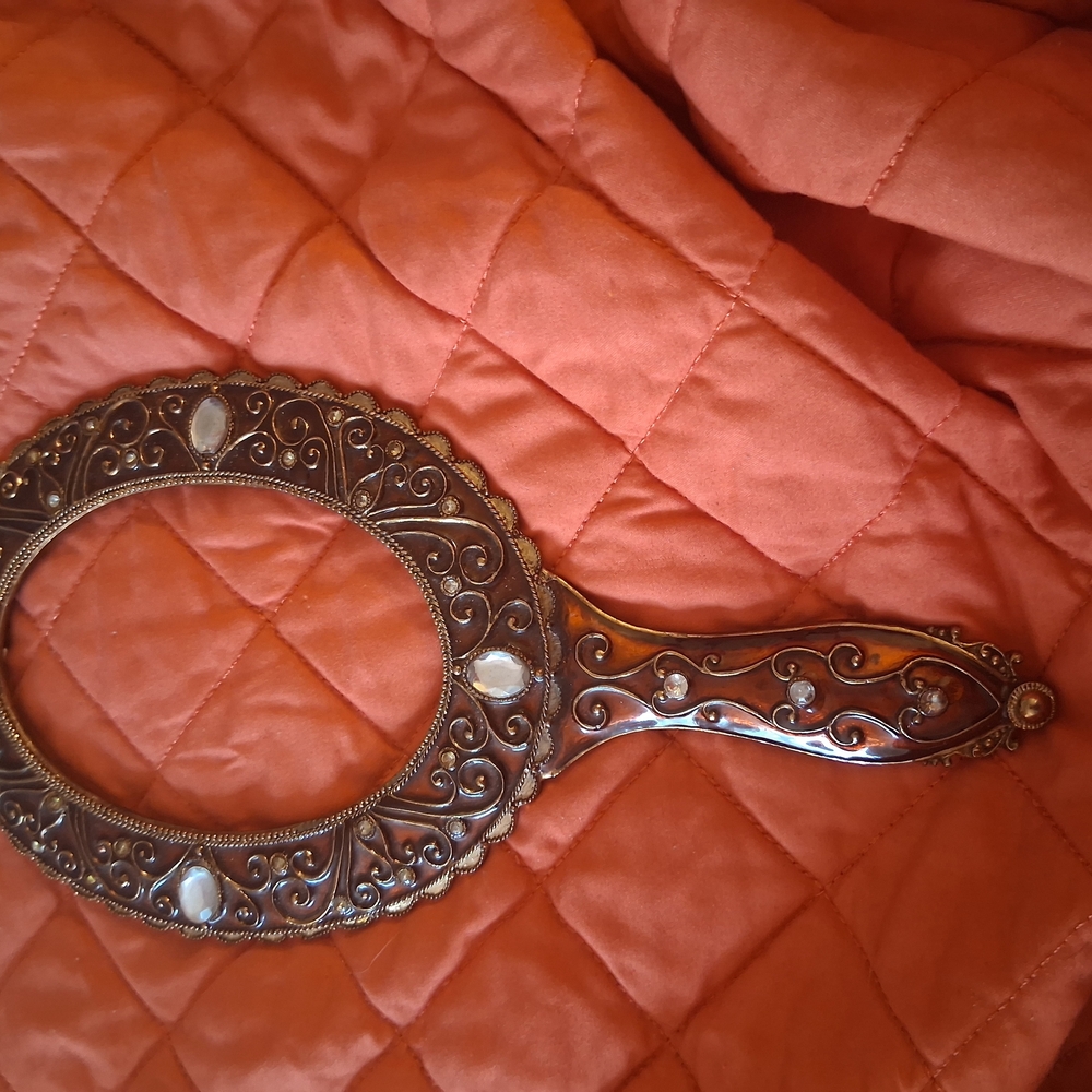 Elegant Silver Handheld Mirror FRAME